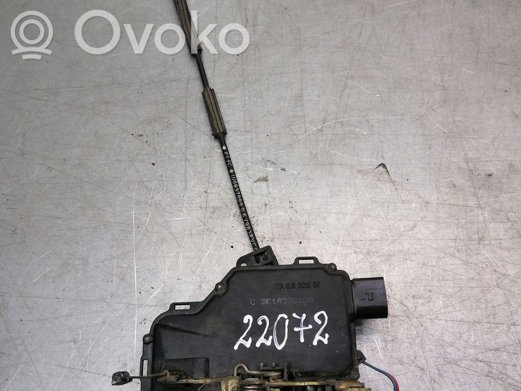 Skoda Octavia Mk1 (1U) Zamek drzwi przednich 