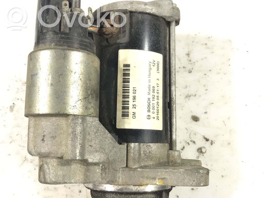 Opel Corsa E Starteris 