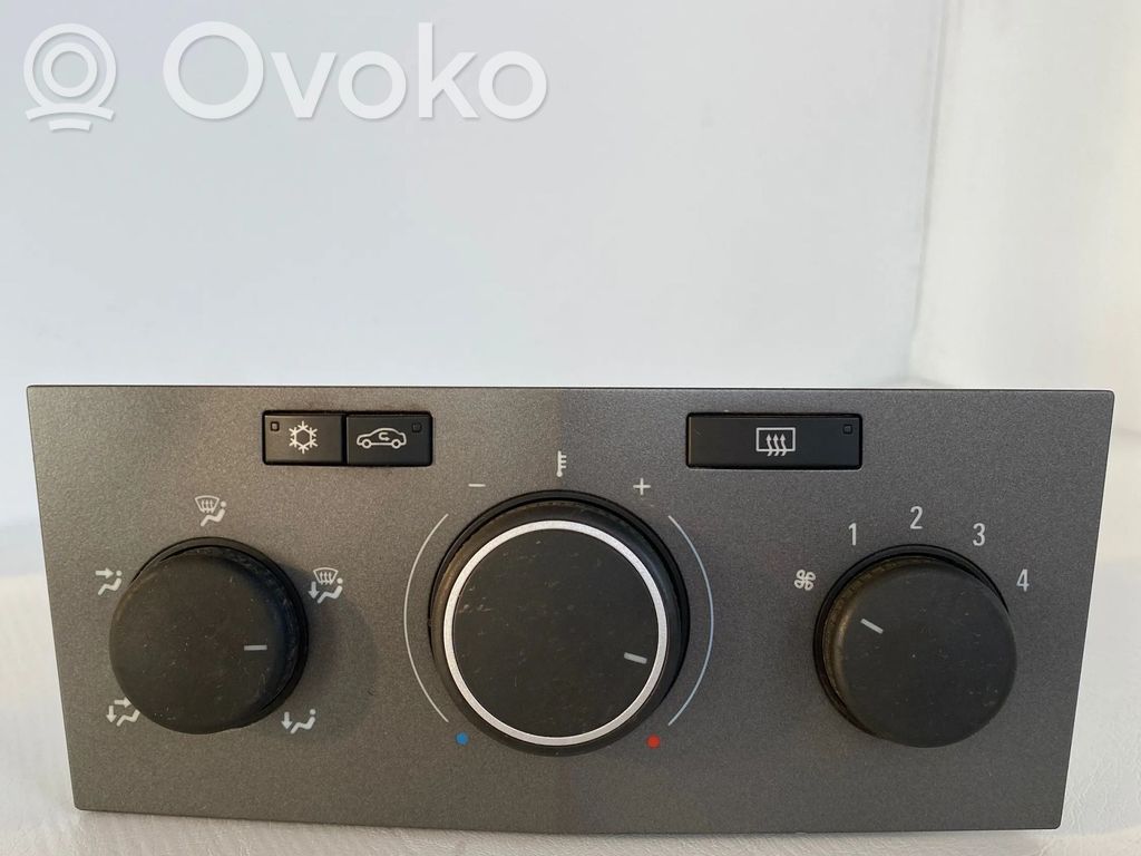 Opel Astra H Climate control unit 