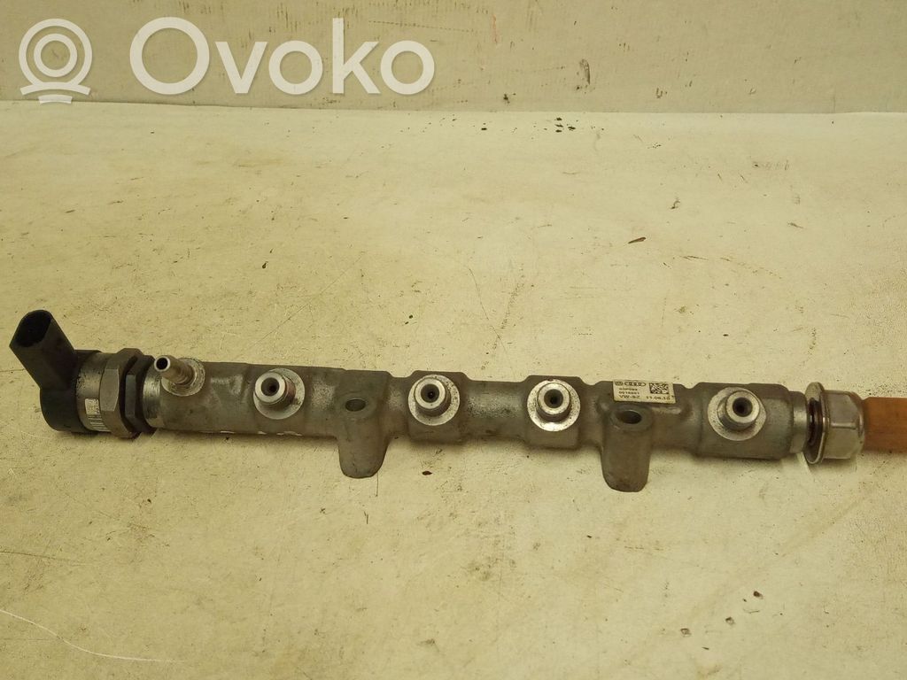 Volkswagen Polo V 6R Tubo principal de alimentación del combustible 