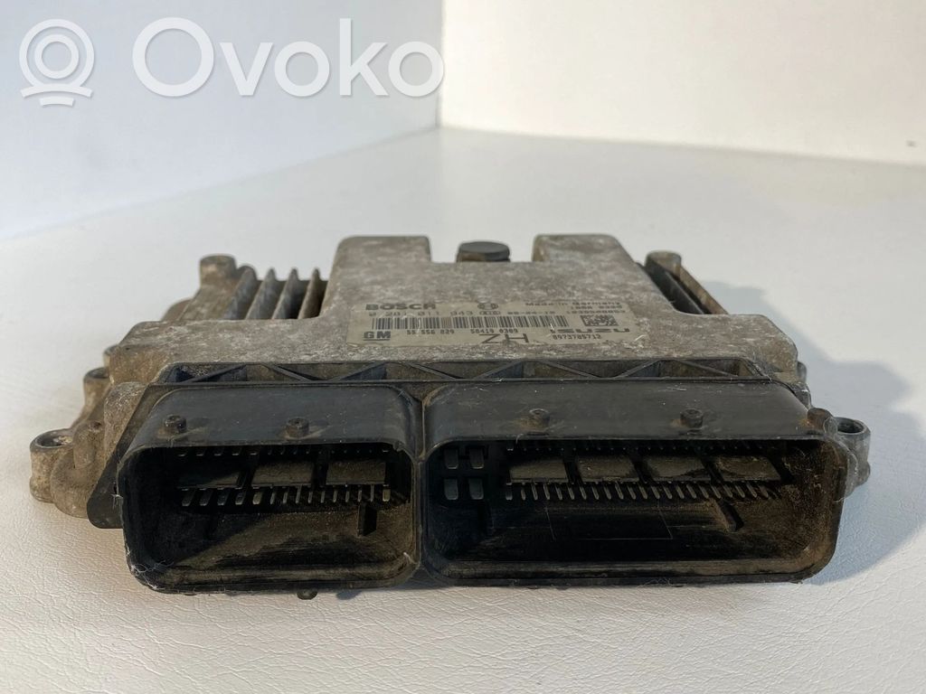 Opel Astra H Engine control unit/module 