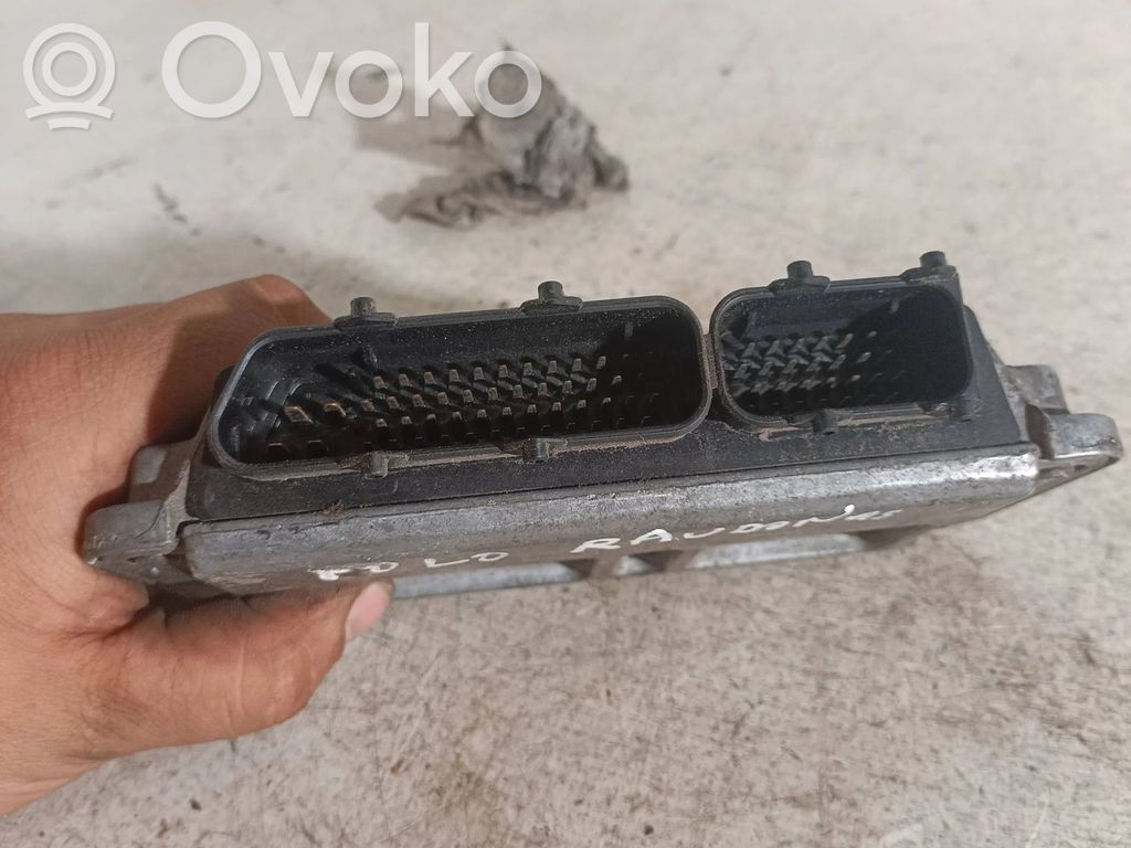 Volkswagen Polo IV 9N3 Engine control unit/module 