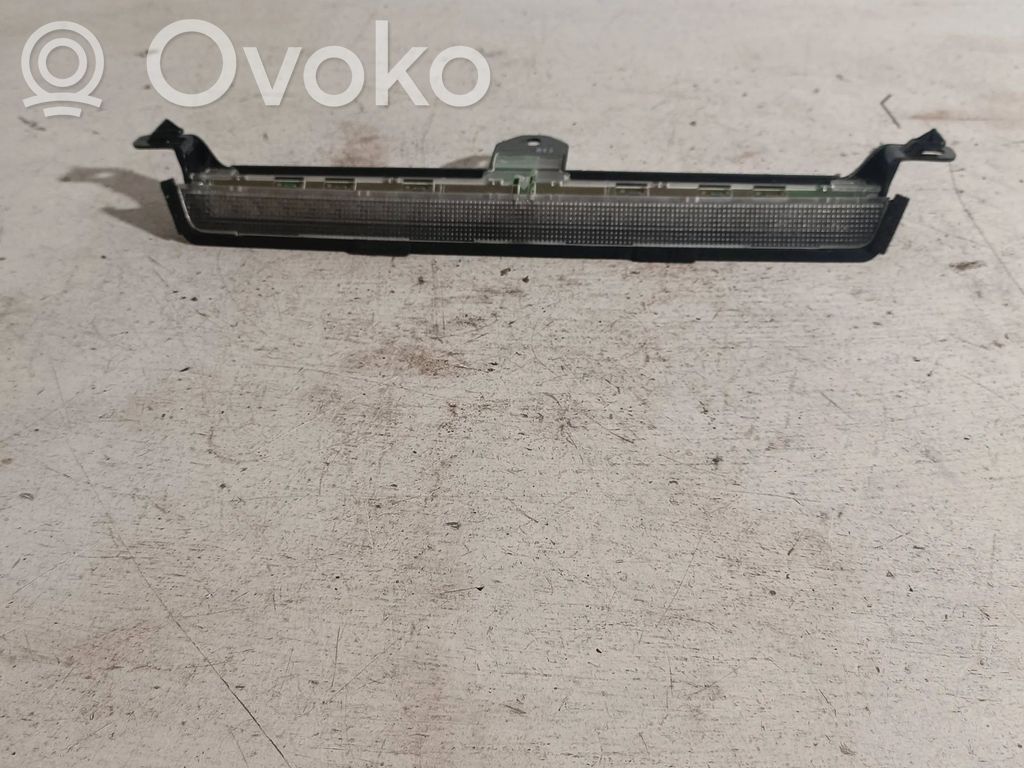Volvo V70 Third/center stoplight 