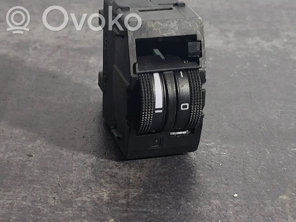 Audi A6 S6 C5 4B Headlight level height control switch 