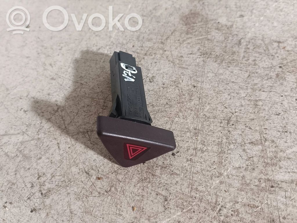 Volvo V70 Hazard light switch 