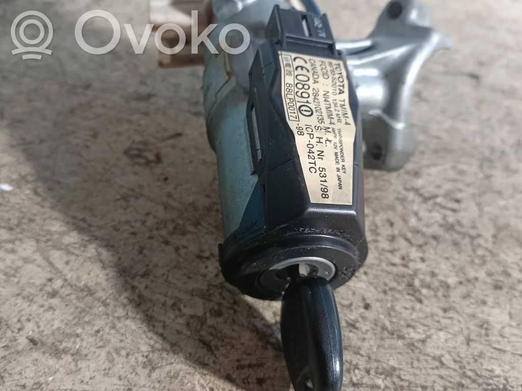 Toyota Yaris Užvedimo spynelė 