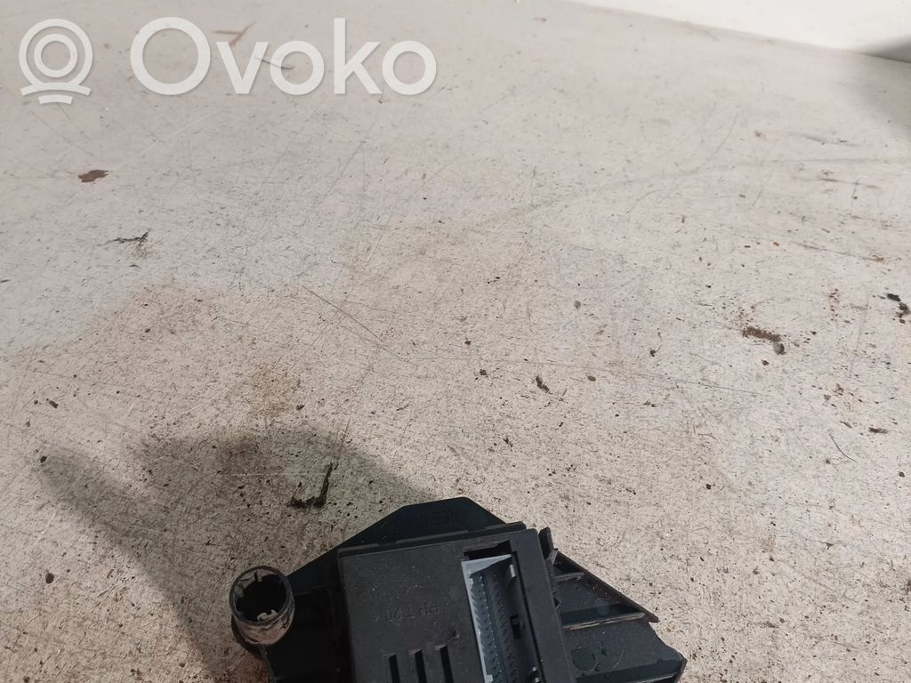 Renault Clio II Heater blower motor/fan resistor 