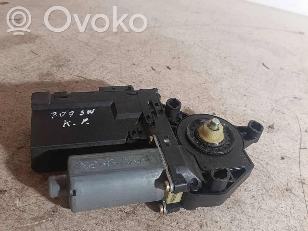 Peugeot 307 Silnik regulatora szyby drzwi przednich 