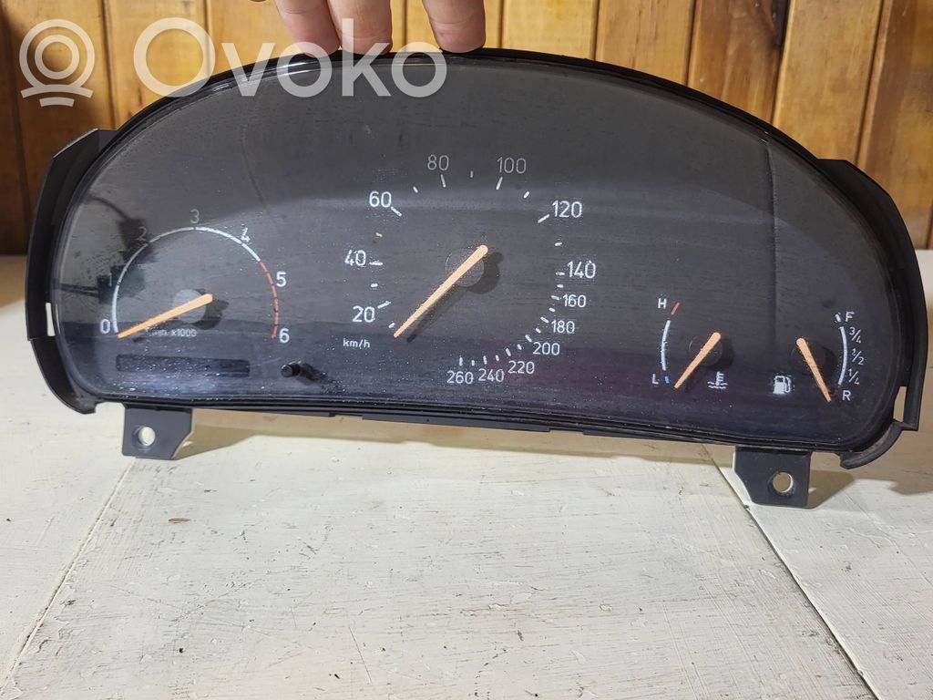 Saab 9-5 Speedometer (instrument cluster) 