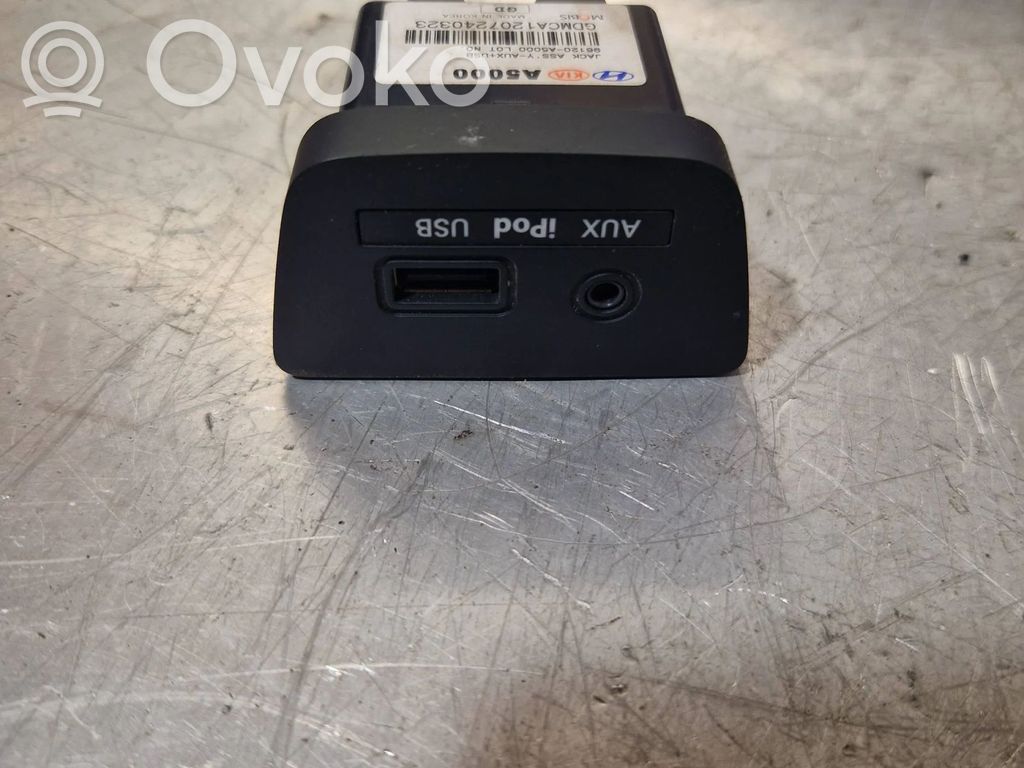 Hyundai i30 USB socket connector 