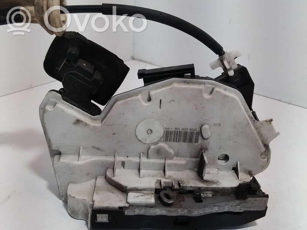 Volkswagen Golf VI Zamek drzwi przednich 