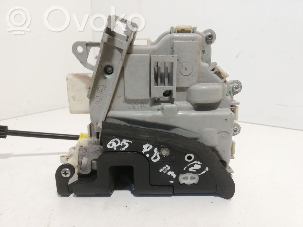Audi Q5 SQ5 8R Front door lock 