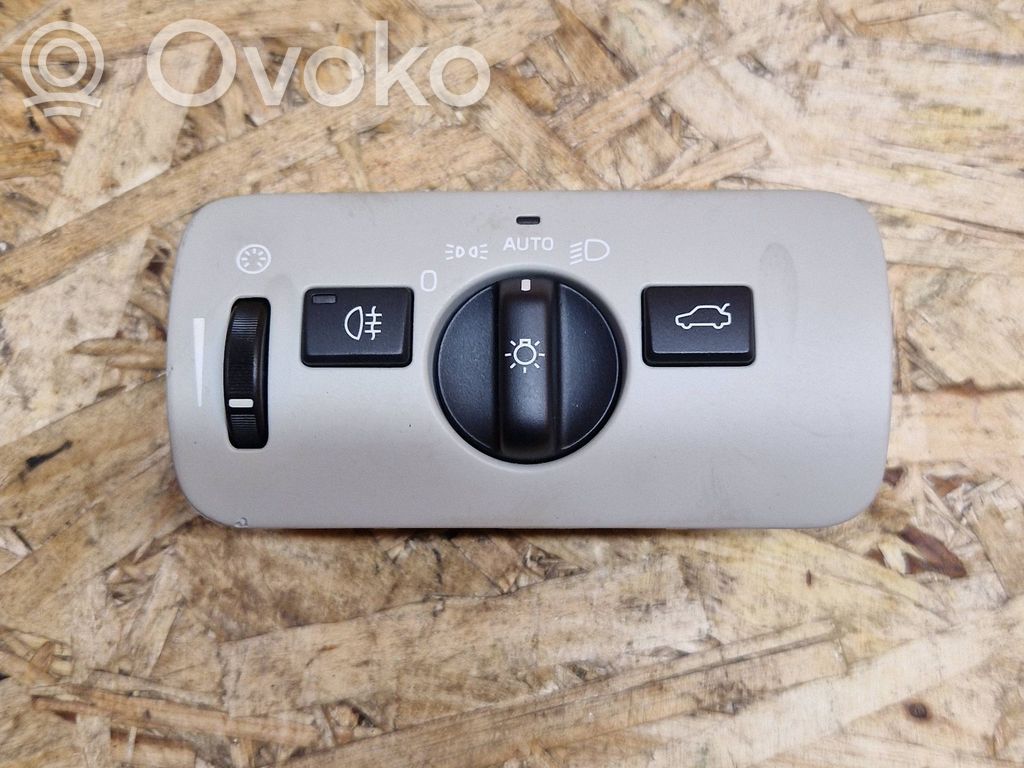 Volvo V40 Light switch 