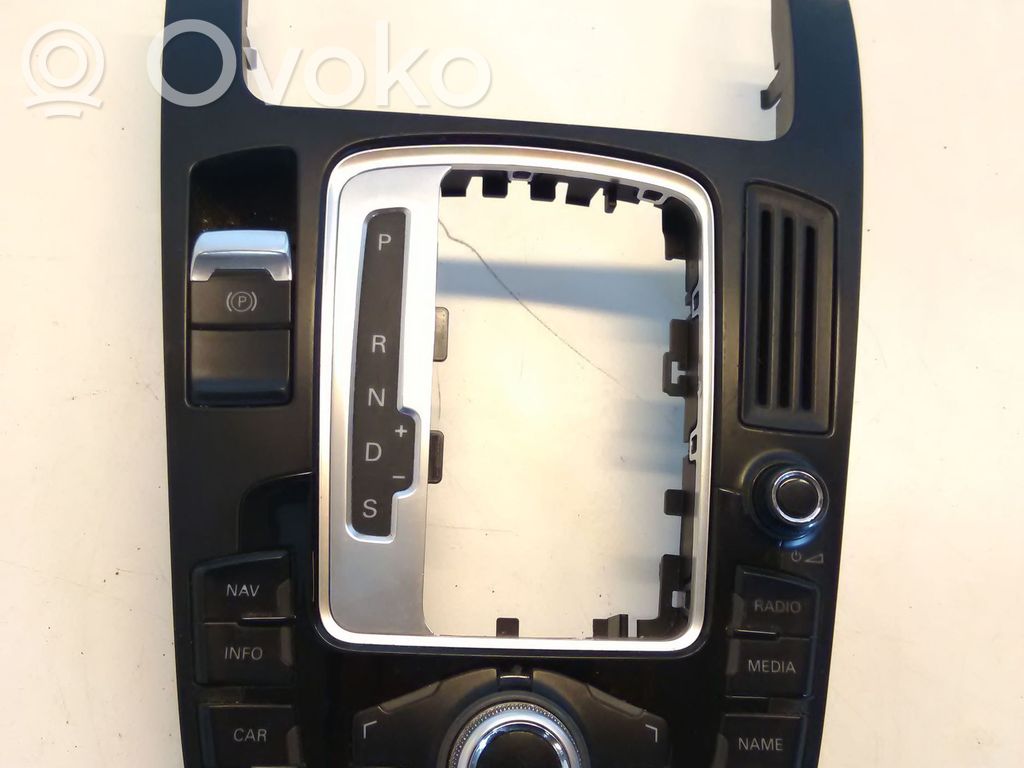 Audi A5 8T 8F Unidad central de control multimedia 