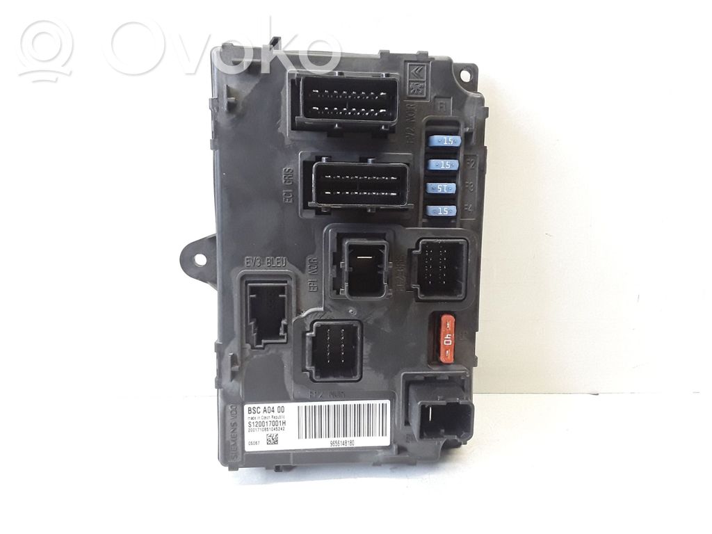 Peugeot 407 Fuse module 