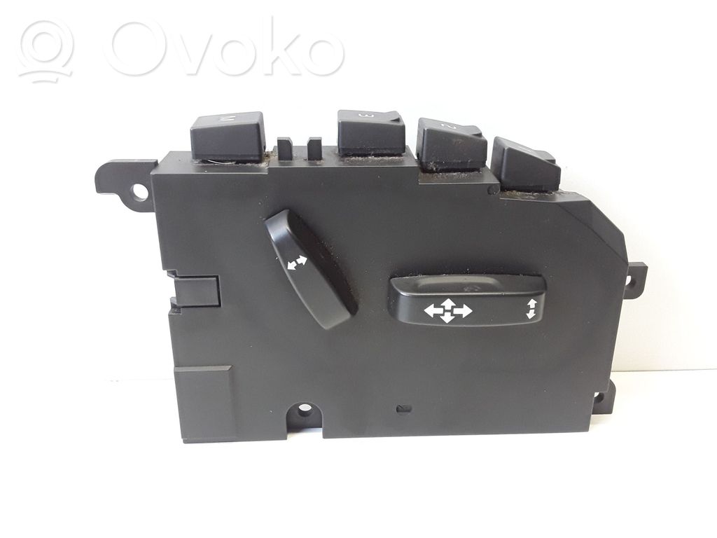 Seat control switch   30797729