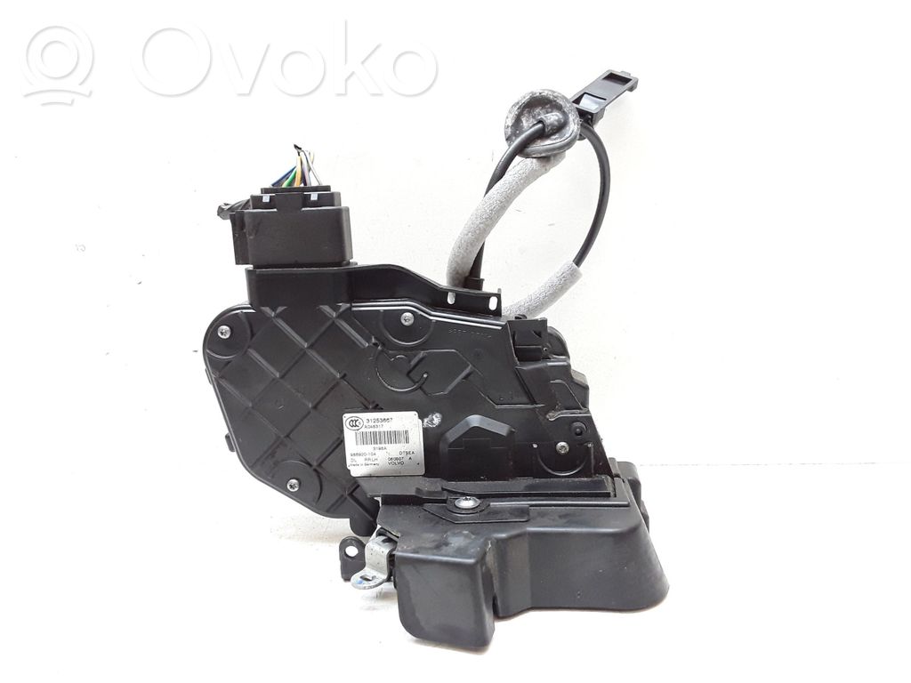 Volvo V70 Rear door lock 