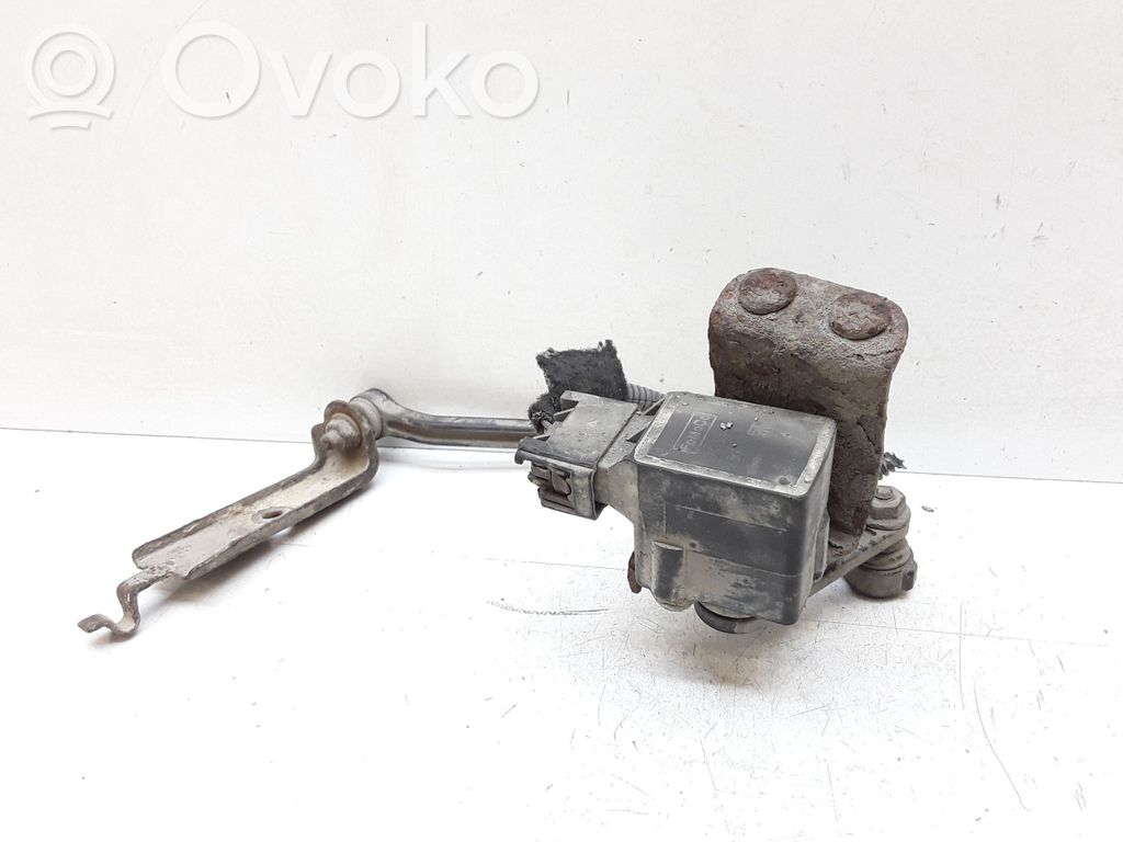 Volvo V70 Air suspension front height level sensor 