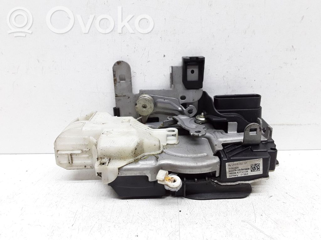 Volvo V40 Cross country Front door lock 
