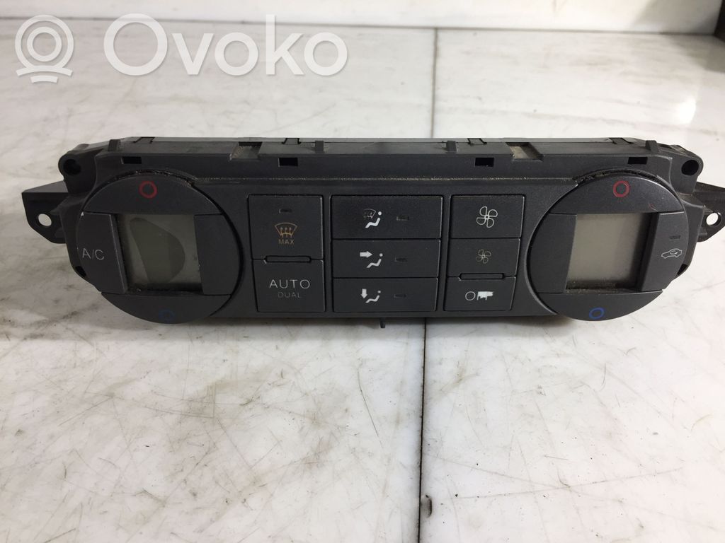 Ford Focus C-MAX Climate control unit 