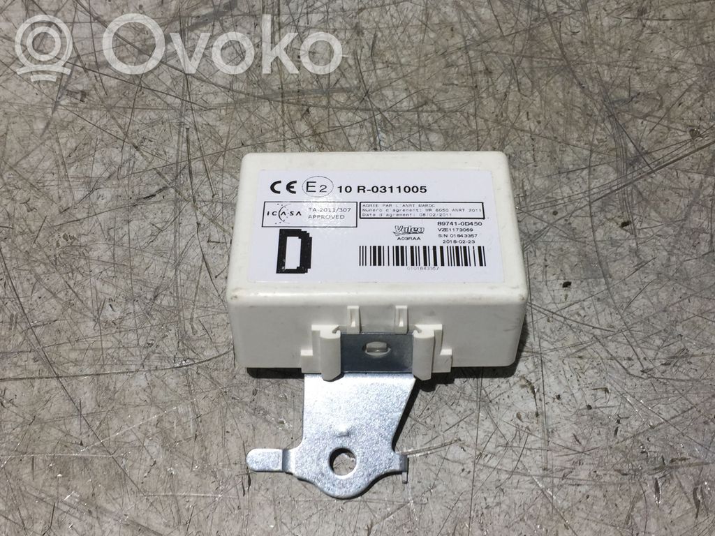 Toyota Yaris Door central lock control unit/module 