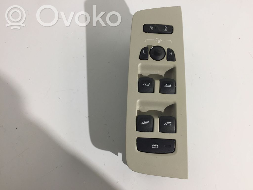 Volvo V40 Electric window control switch 