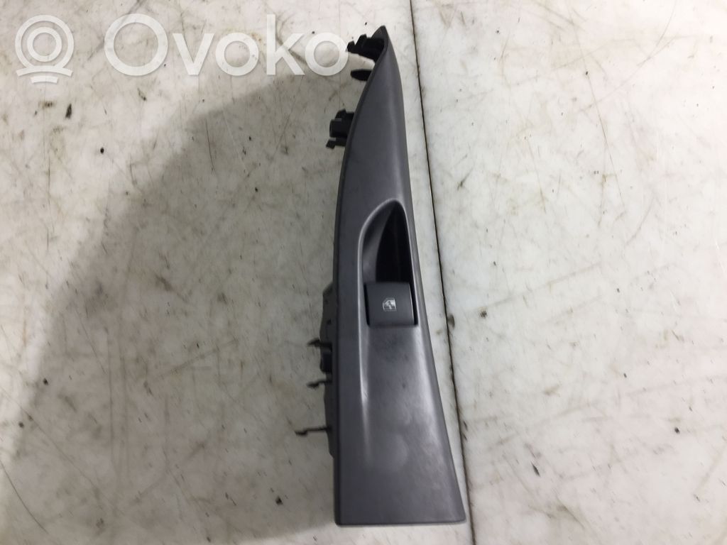 Opel Insignia A Electric window control switch 