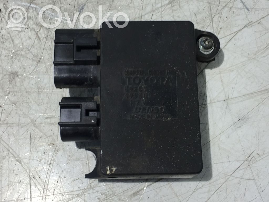 Toyota Avensis T270 Coolant fan relay 