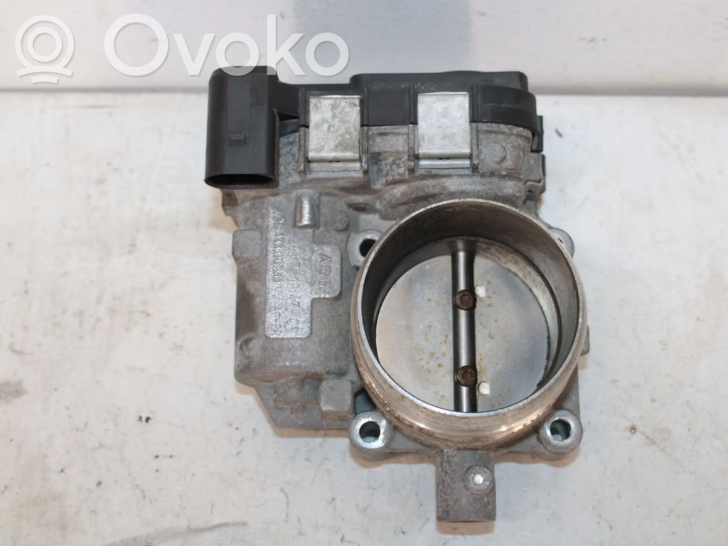 Volkswagen Golf V Throttle valve 