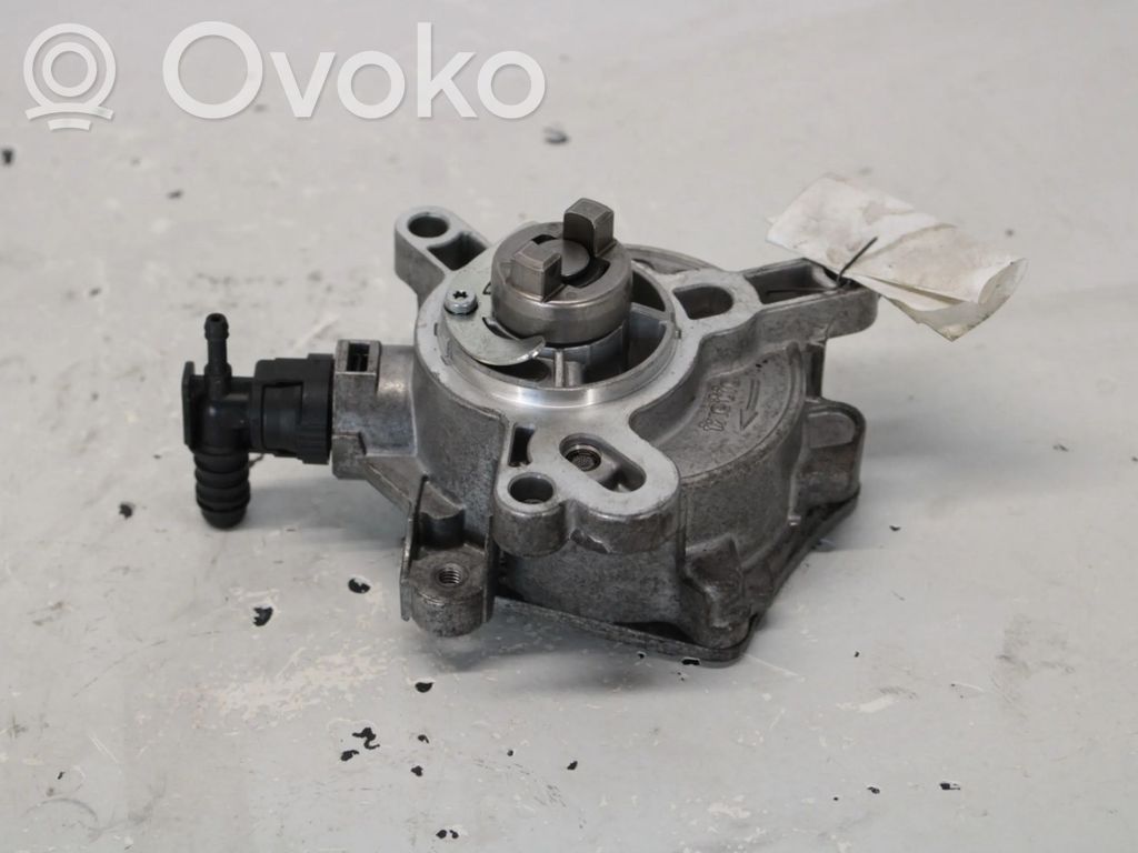 Volvo V40 Bomba de vacío 