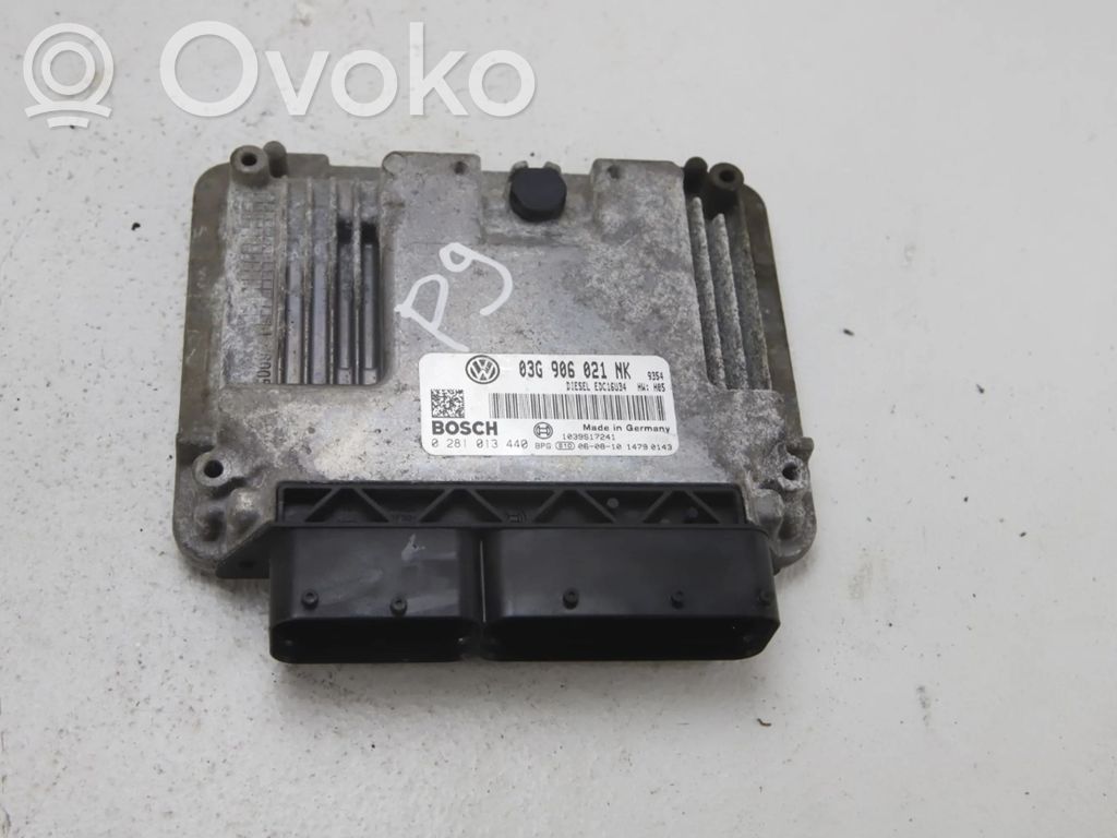 Volkswagen PASSAT B6 Engine control unit/module 