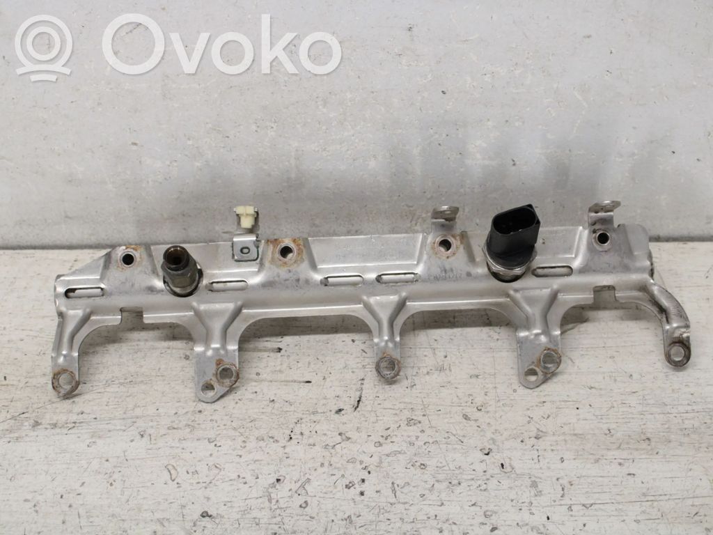 Volkswagen PASSAT CC Fuel main line pipe 