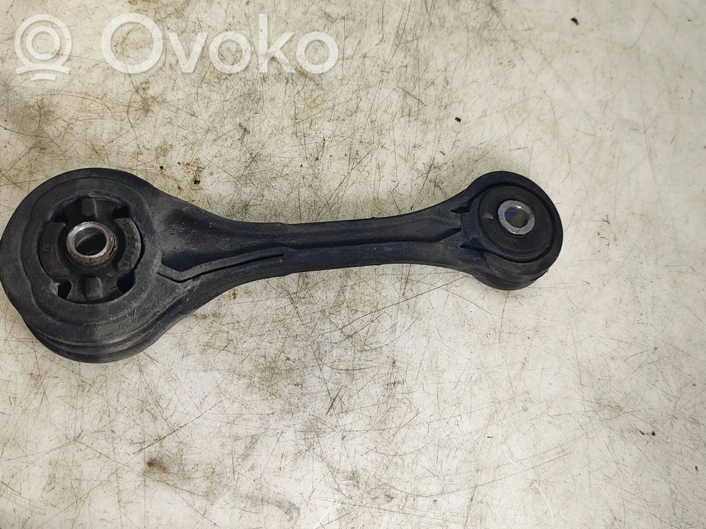 Subaru Impreza III Engine mount bracket 