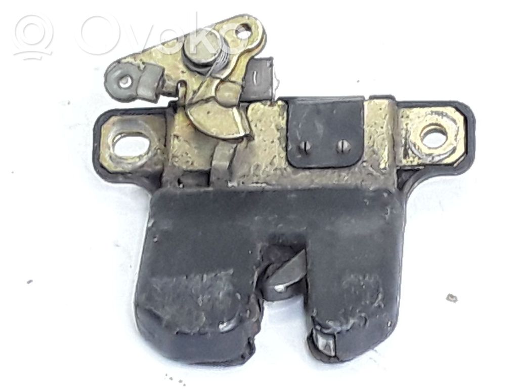 Volkswagen PASSAT B5 Tailgate/trunk/boot lock/catch/latch 