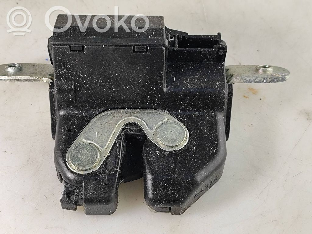 Fiat 500 Spyna galinio dangčio 