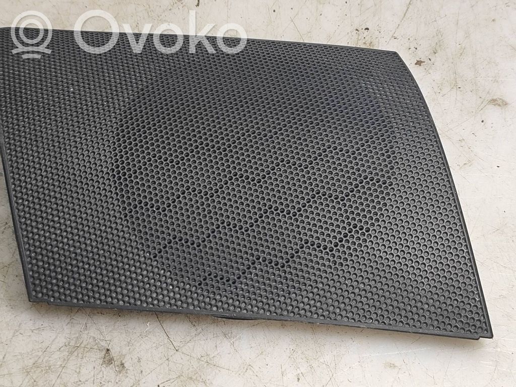 Toyota Aygo AB10 Sivukaiuttimen suoja 