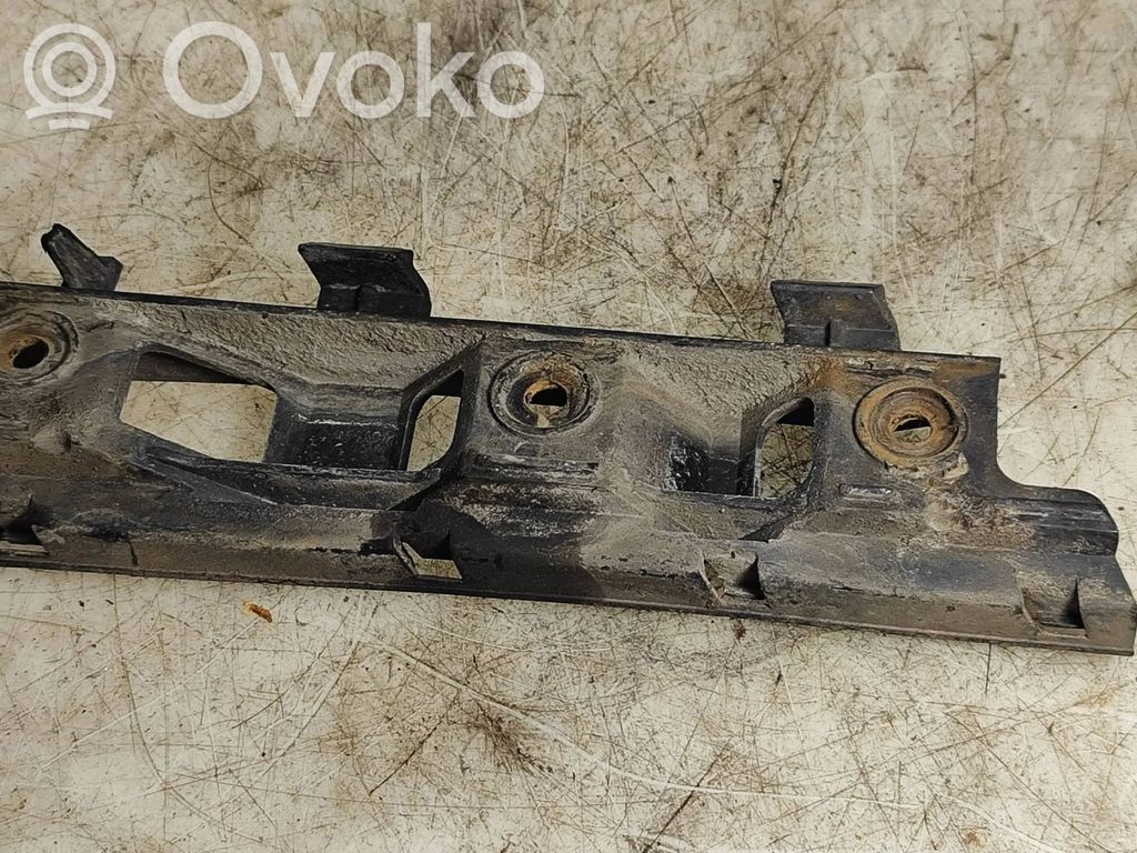 Volkswagen PASSAT B6 Front bumper mounting bracket 