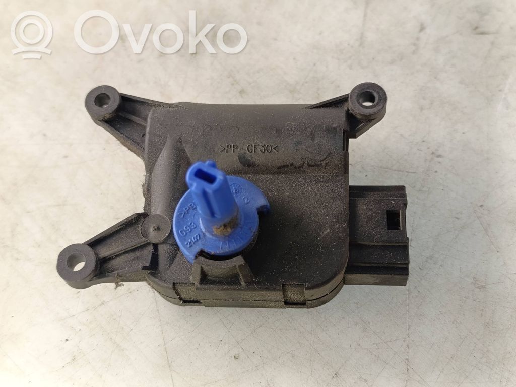 Audi A4 S4 B7 8E 8H Tuloilmaventtiilin käyttömoottori 