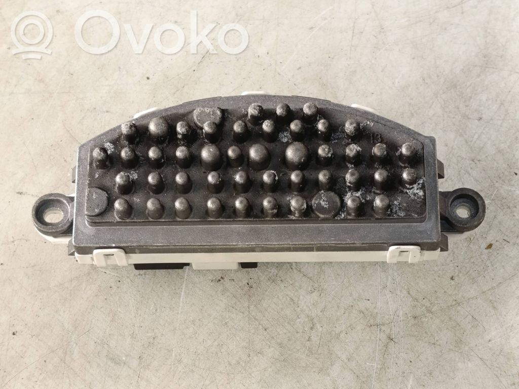 Rezystor / Opornik dmuchawy nawiewu   9276112,1QC131650365