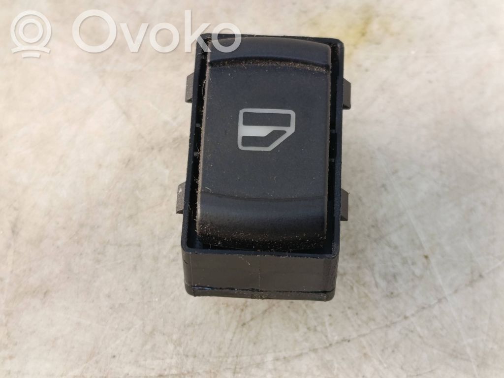 Volkswagen PASSAT B5.5 Electric window control switch 