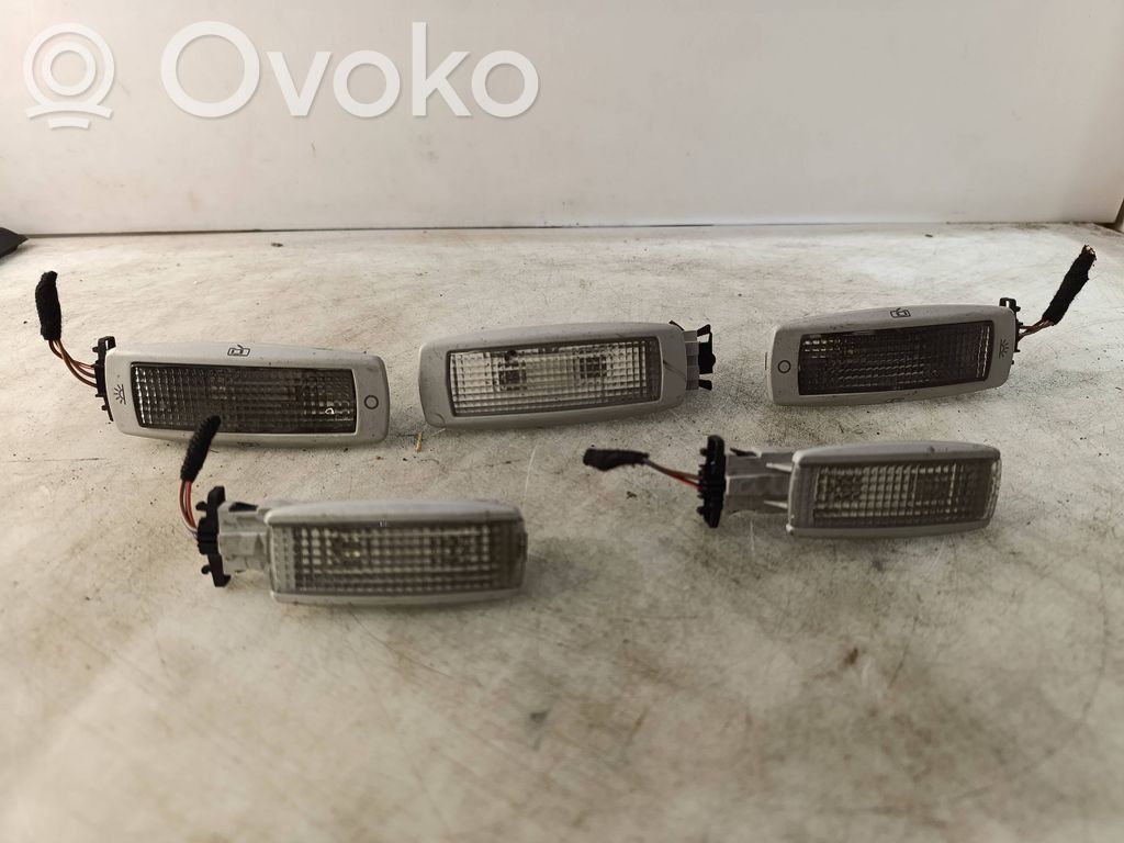 Volkswagen PASSAT B5.5 Rear seat light 