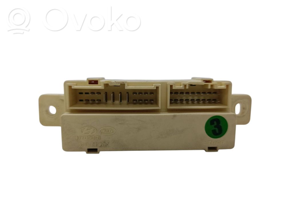 Hyundai i30 Door central lock control unit/module 