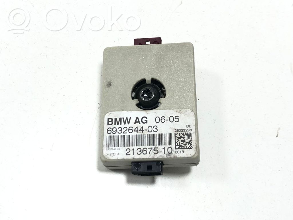 BMW 3 E90 E91 Усилитель антенны 