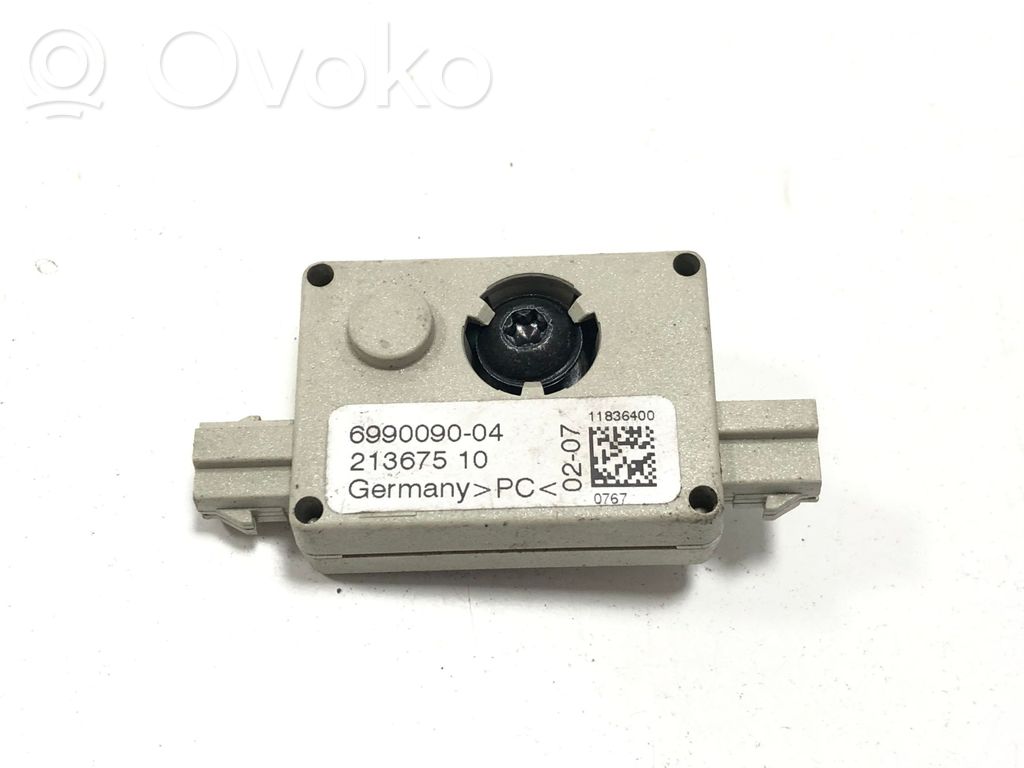 BMW 3 E90 E91 Antenos stiprintuvas 