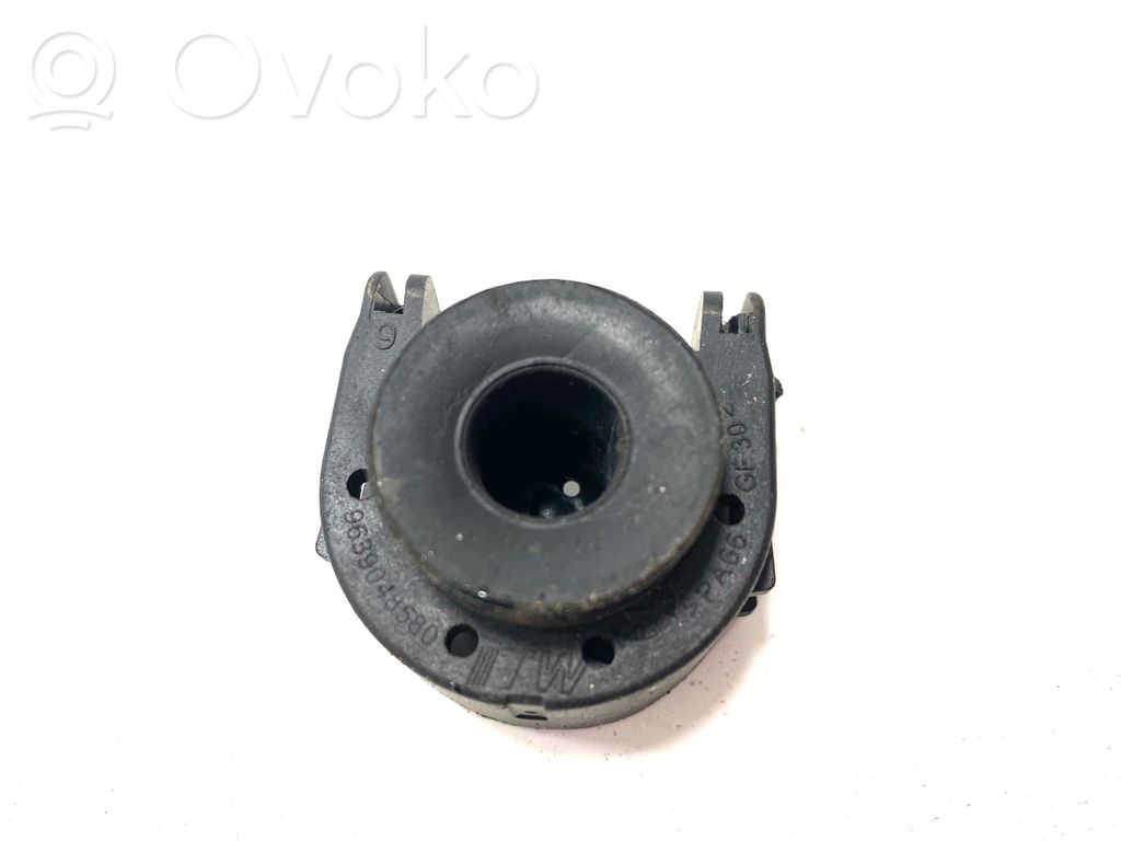 Peugeot 207 Radiator mount bracket 