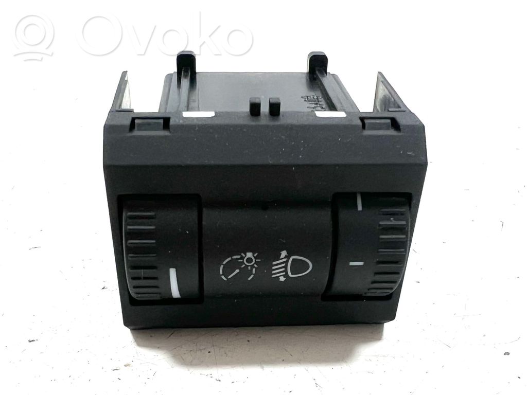Skoda Superb B6 (3T) Headlight level height control switch 