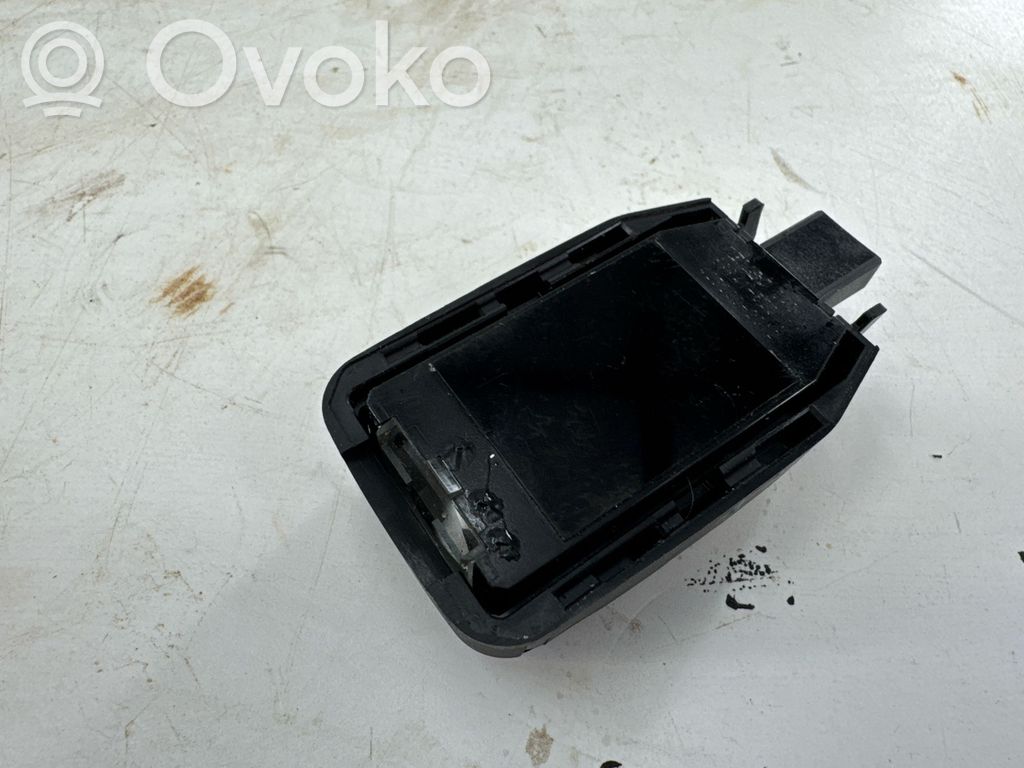 Toyota RAV 4 (XA40) Rain sensor 