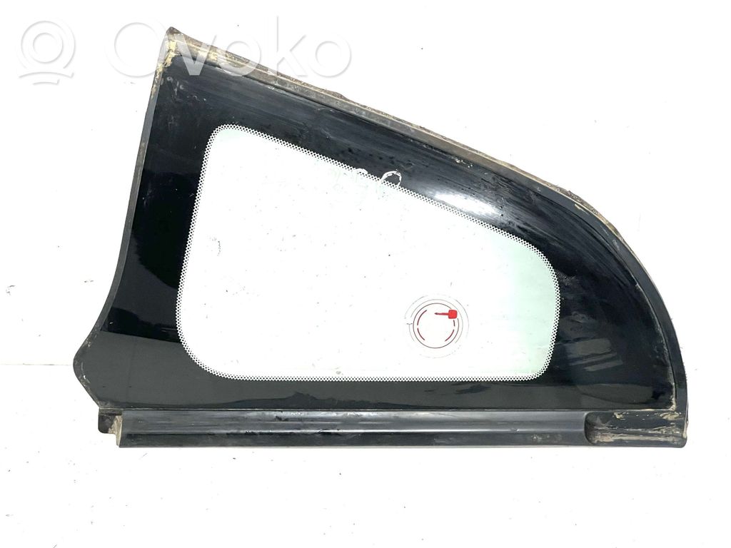 Nissan 350Z Rear side window 