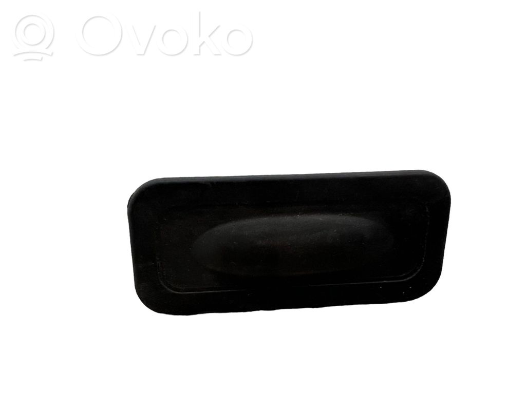 Renault Megane III Tailgate opening switch 