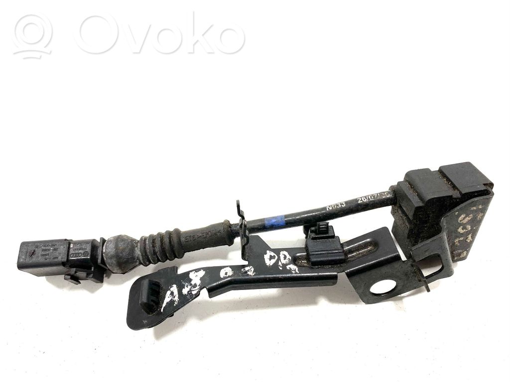 Audi A8 S8 D3 4E Acceleration sensor 